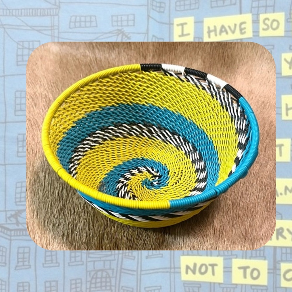 🆕 🇿🇦 handmade woven abstract basket storage bowl